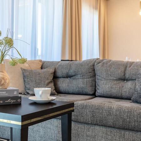 Ambria Apartments Promenada ชวีโนวิชแจ ภายนอก รูปภาพ