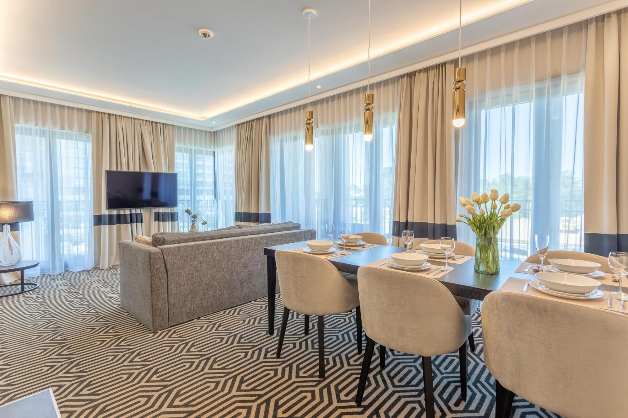 Ambria Apartments Promenada ชวีโนวิชแจ ภายนอก รูปภาพ