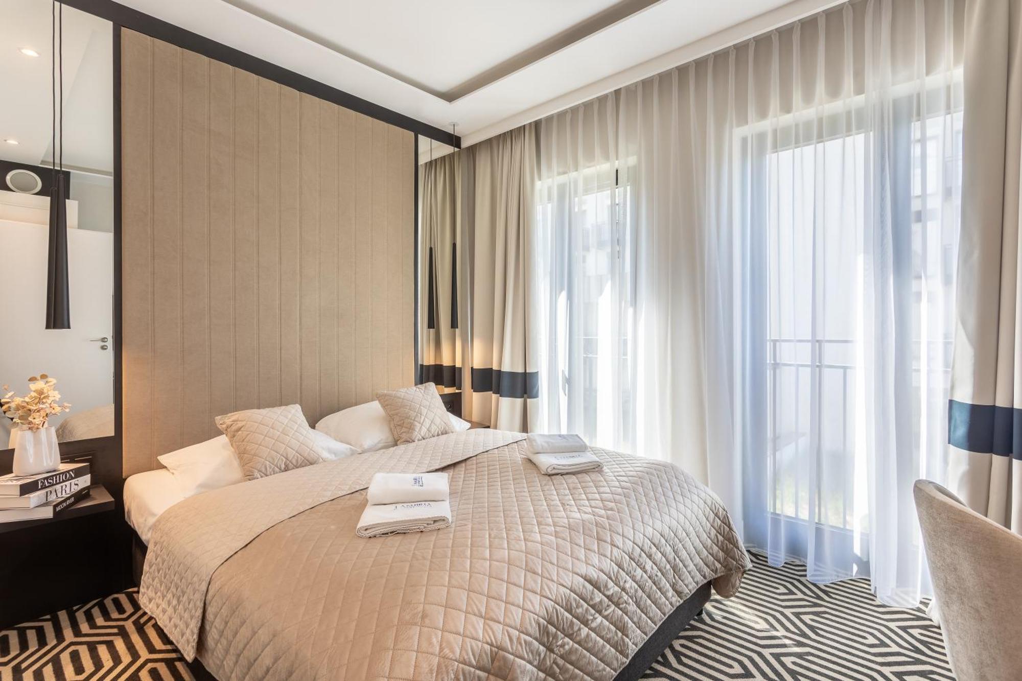 Ambria Apartments Promenada ชวีโนวิชแจ ภายนอก รูปภาพ