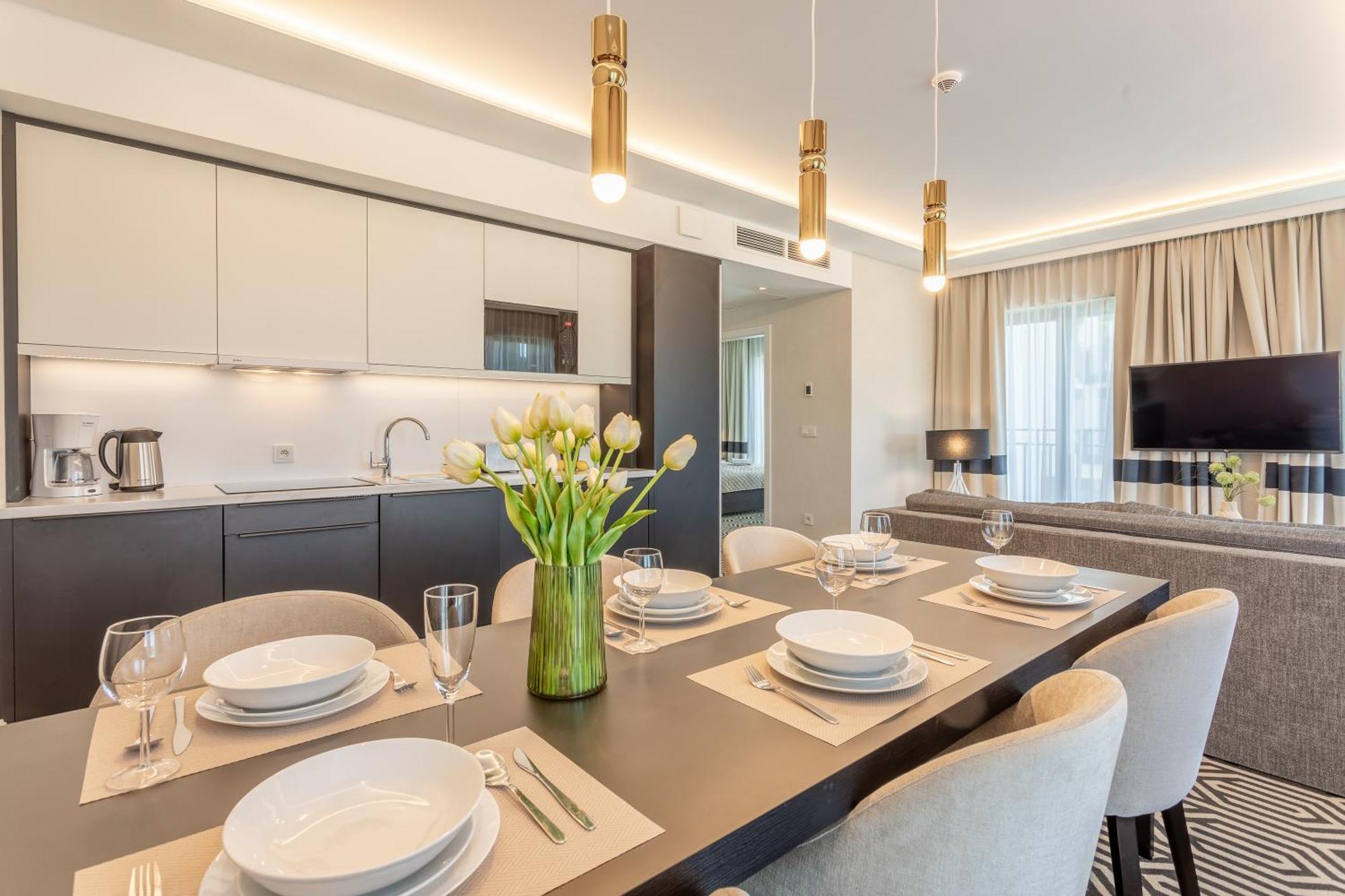 Ambria Apartments Promenada ชวีโนวิชแจ ภายนอก รูปภาพ