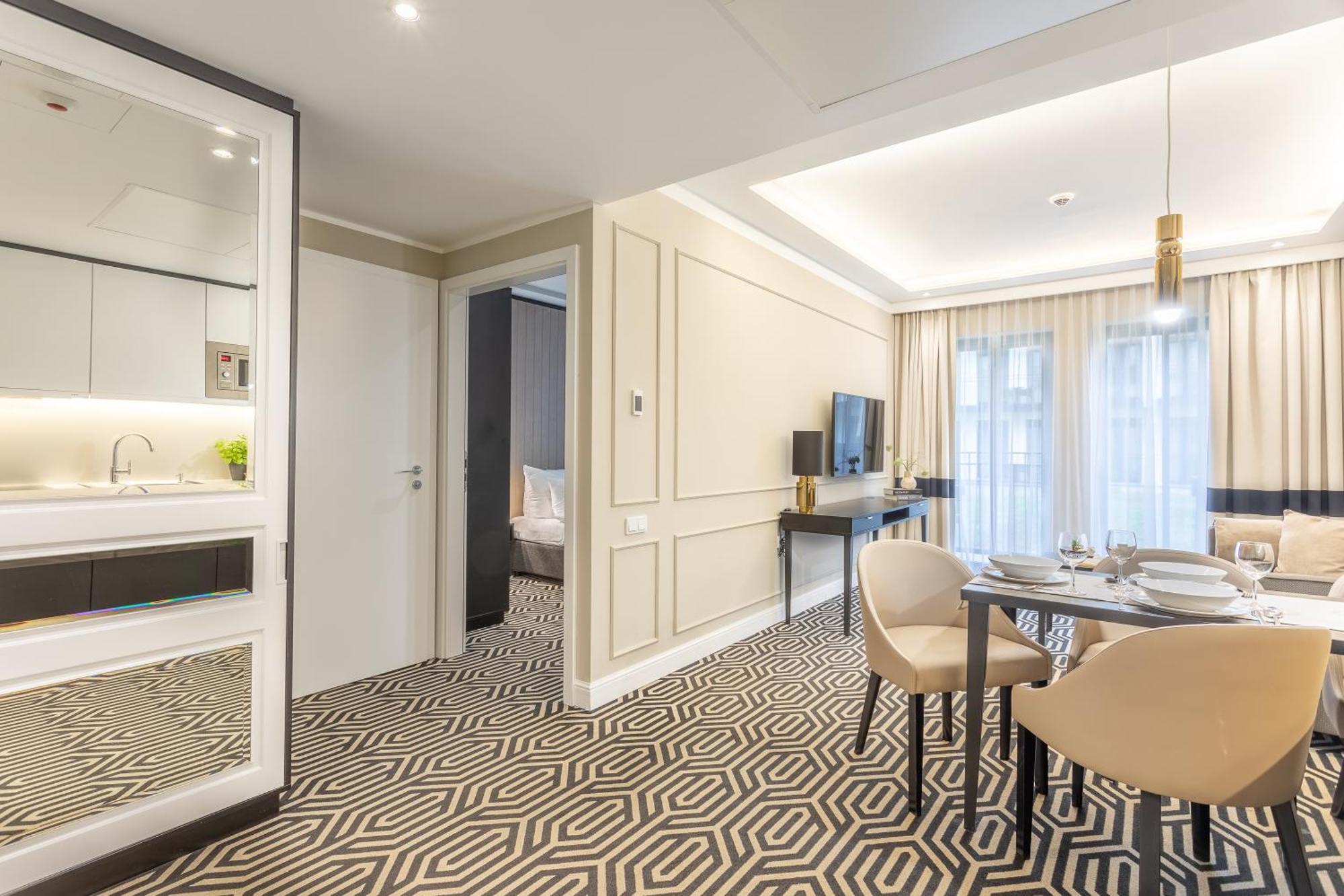 Ambria Apartments Promenada ชวีโนวิชแจ ภายนอก รูปภาพ