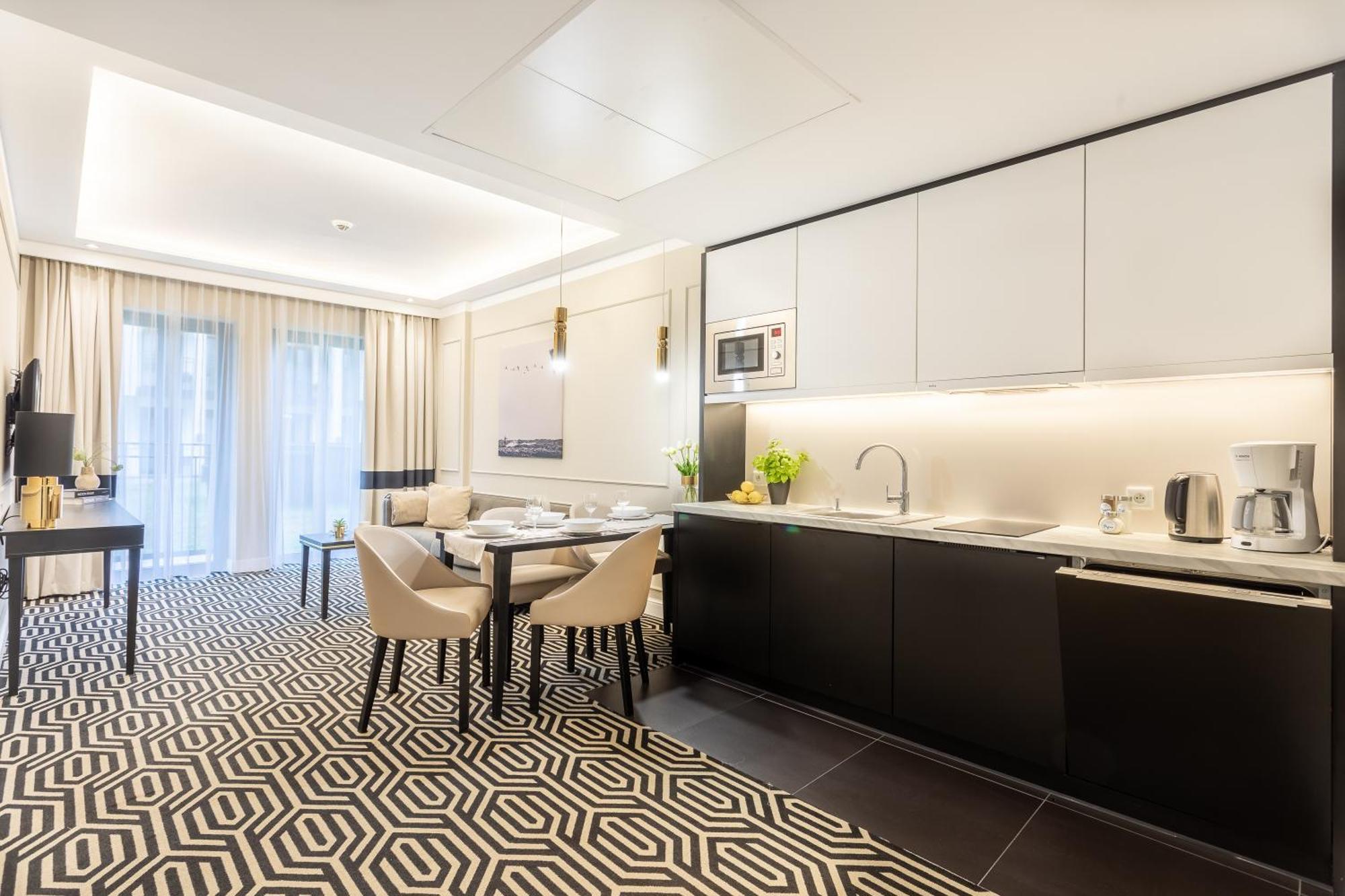 Ambria Apartments Promenada ชวีโนวิชแจ ภายนอก รูปภาพ