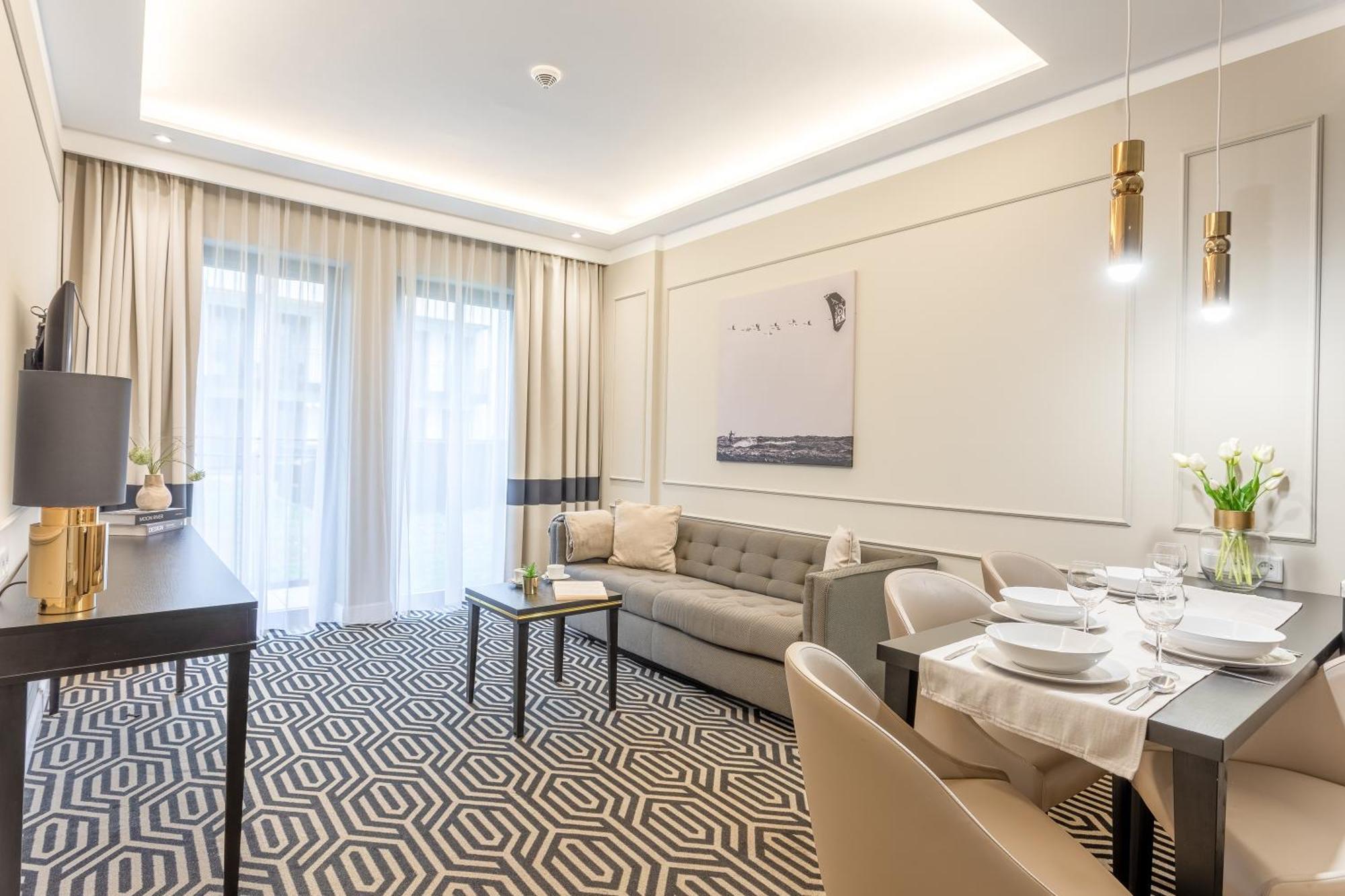 Ambria Apartments Promenada ชวีโนวิชแจ ภายนอก รูปภาพ