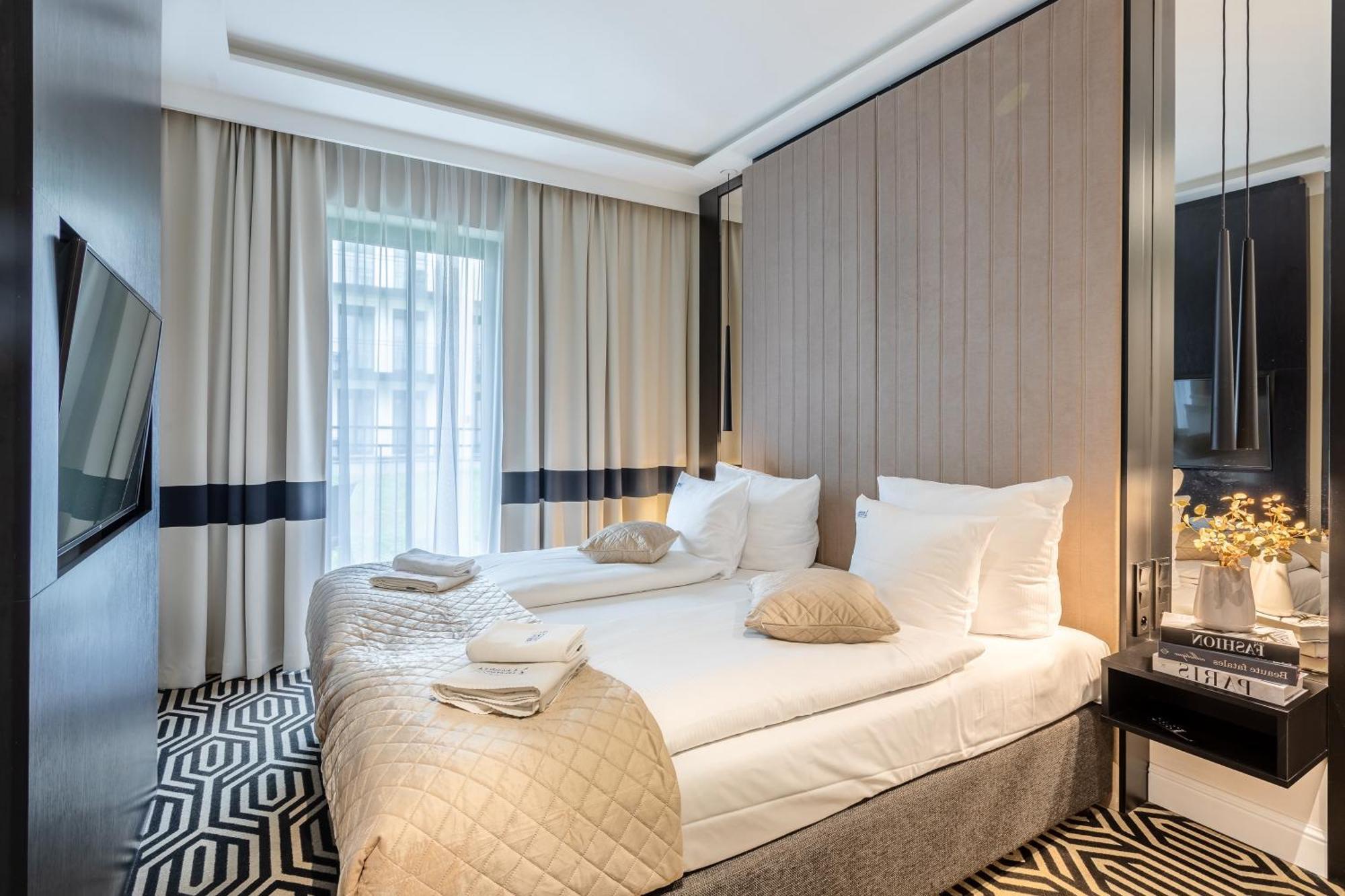 Ambria Apartments Promenada ชวีโนวิชแจ ภายนอก รูปภาพ